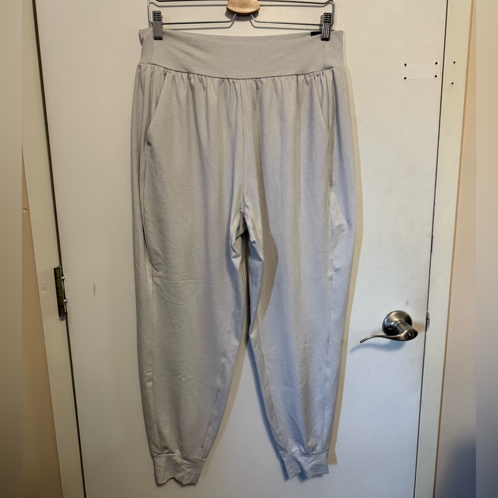 DSG Light Gray High-Waist Joggers, size M